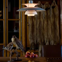 PH 5 Pendant, Monochrome Burgundy af Poul Henningsen