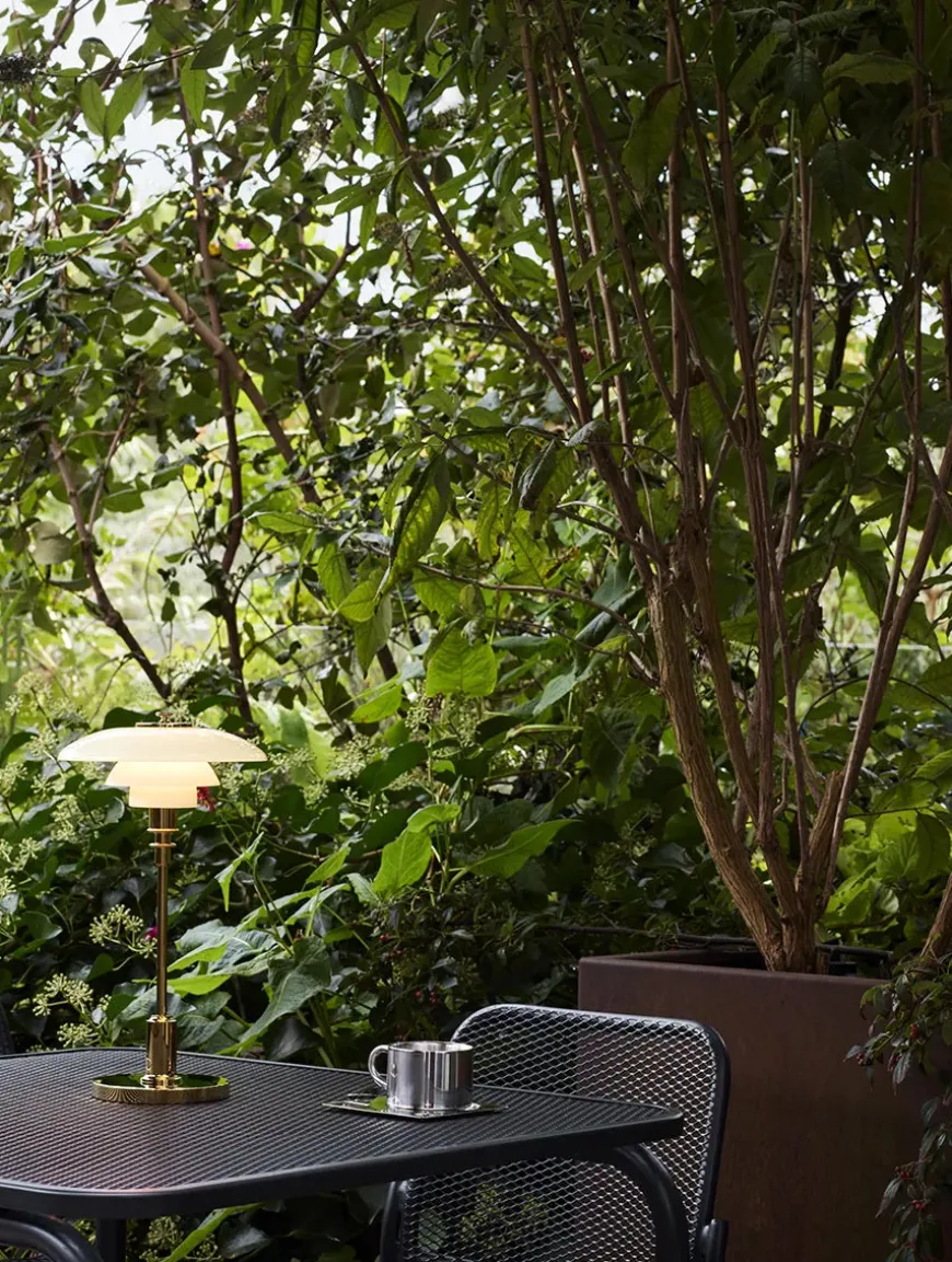 PH 2/1 Portable Bordlampe, messing fra Louis Poulsen