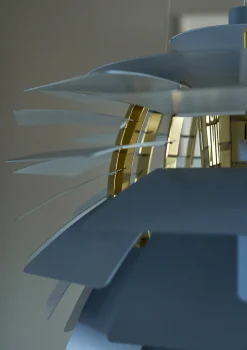 PH Artichoke i Messing fra Louis Poulsen