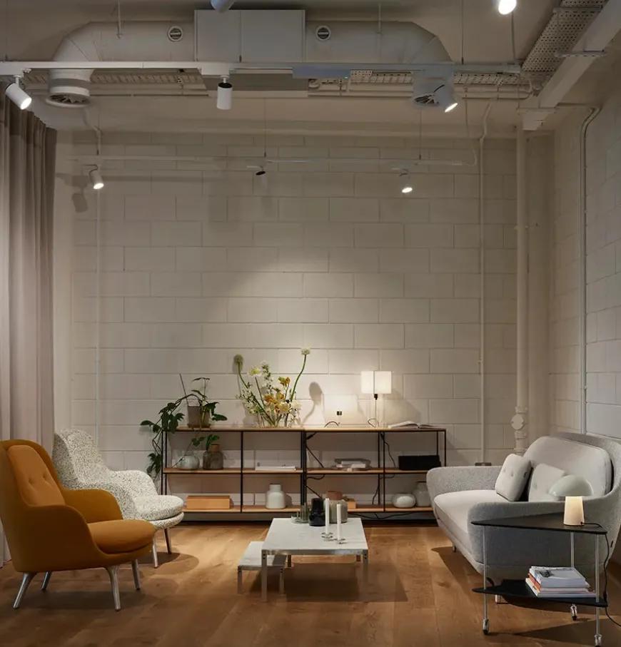 PK63A Sofabord af Poul Kjærholm