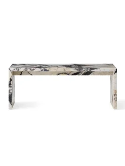 Plinth Bridge, Grey Kendzo marble fra Audo Copenhagen