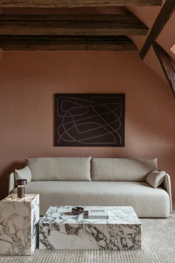 Plinth Low Black Nero Marquina marmor fra Audo Copenhagen