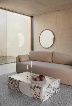 Plinth Low White Carrara marmor fra Audo Copenhagen