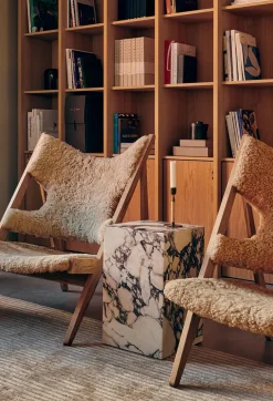 Plinth Tall Rose Calacatta Viola marmor fra Audo Copenhagen