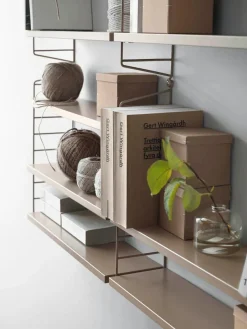 Pocket Metal Reol fra String