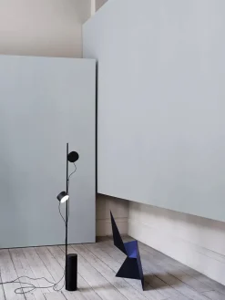 Post Floor Lamp fra Muuto