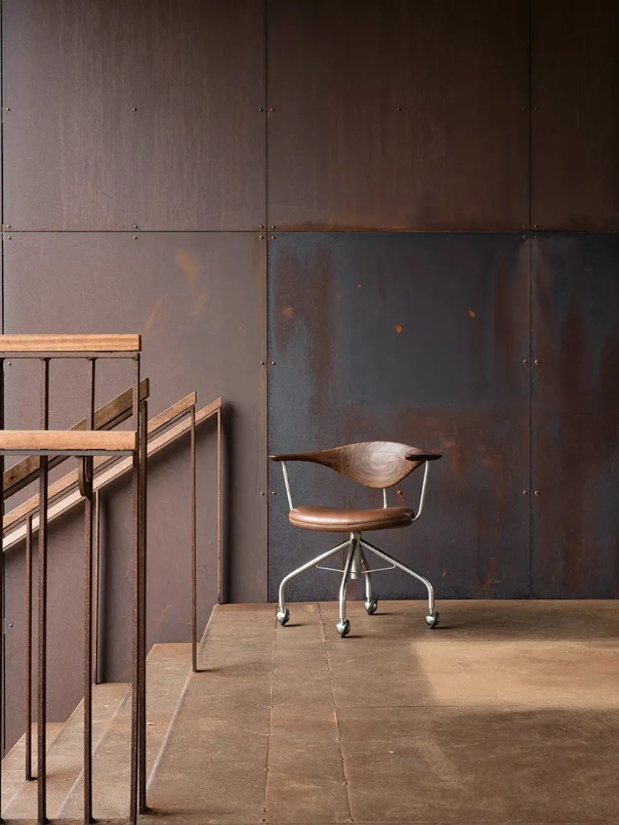 PP502 Kontordrejestol af Hans J. Wegner