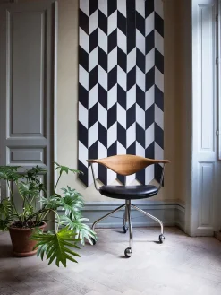 PP502 Kontordrejestol af Hans J. Wegner