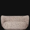 Rico Sofa 2-seater Cilla Taupe fra Ferm Living