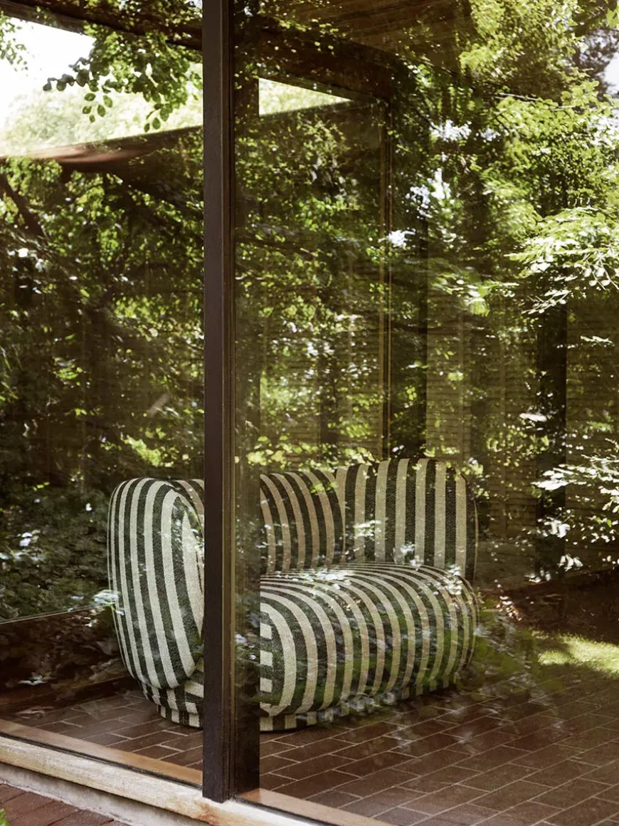 Rico Sofa 2-seater Cilla Taupe fra Ferm Living