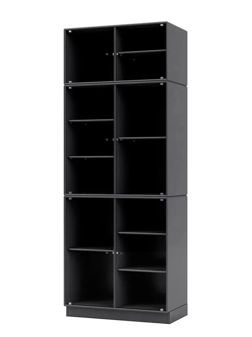 Ripple IV Vitrineskab, inkl. sokkel fra Montana