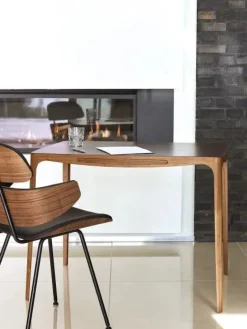 Ro skrivebord AK1310 fra Naver Collection