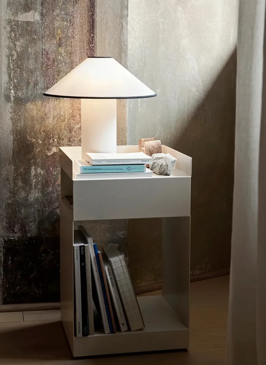 Rotate sidebord SC73 fra &Tradition