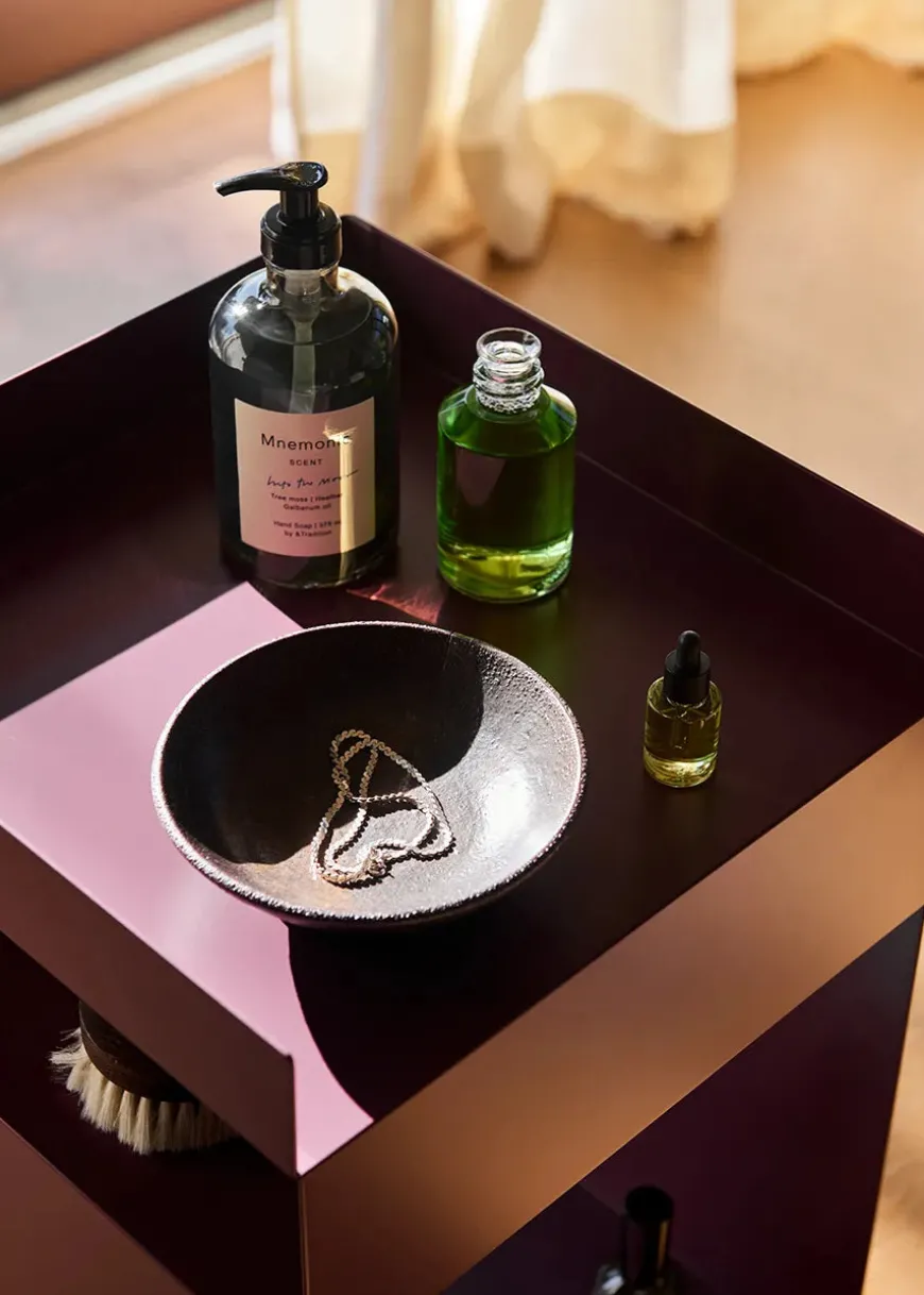 Rotate sidebord SC73 fra &Tradition