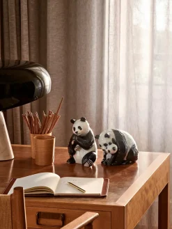 Royal Copenhagen Figurine Panda, spisende 18 cm