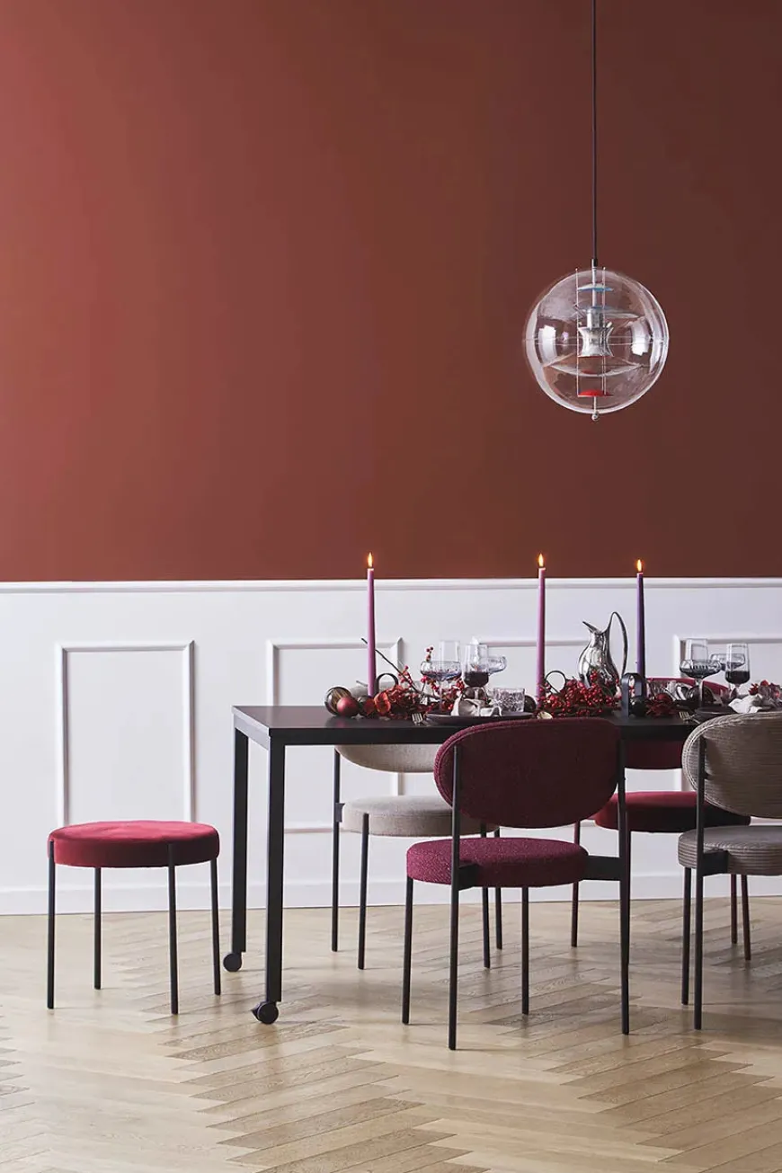 Serie 430 skammel, sort af Verner Panton