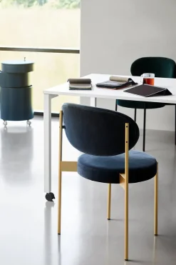 Serie 430 spisestol, messing af Verner Panton