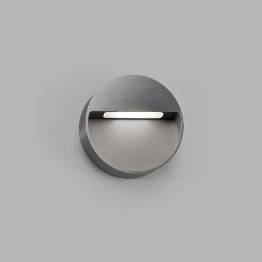 Serious 1 væglampe fra Light Point fra Light Point