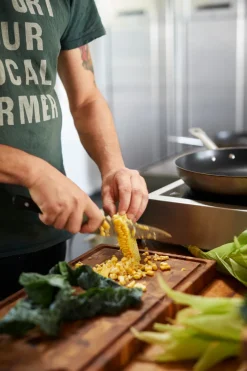 Skagerak Dania skærebræt 56x35 fra Fritz Hansen