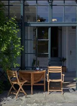 Skagerak Selandia Sæt, 2 armstole og Ø 94 bord fra Fritz Hansen