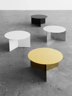 Slit borde i træ fra Hay