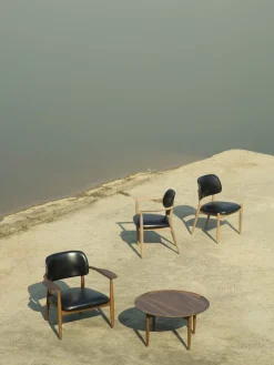 Slow spisebordsstol, eg sort læder fra Stellar Works