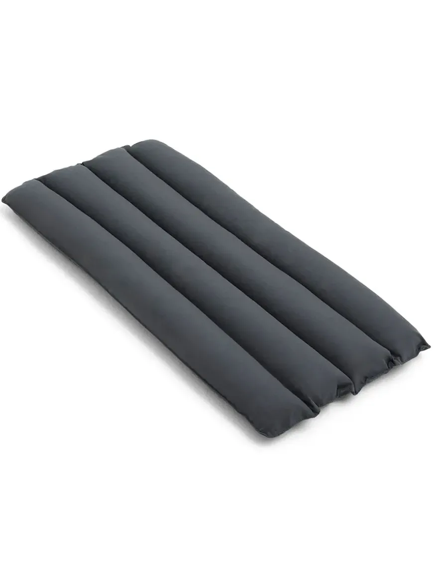 Soft Quilted Cushion til Palissade Dining Armchair fra Hay