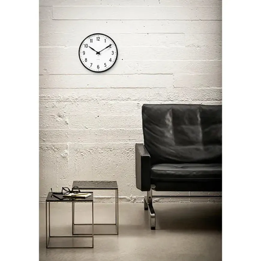 Station vægur af Arne Jacobsen (Ø: 48)