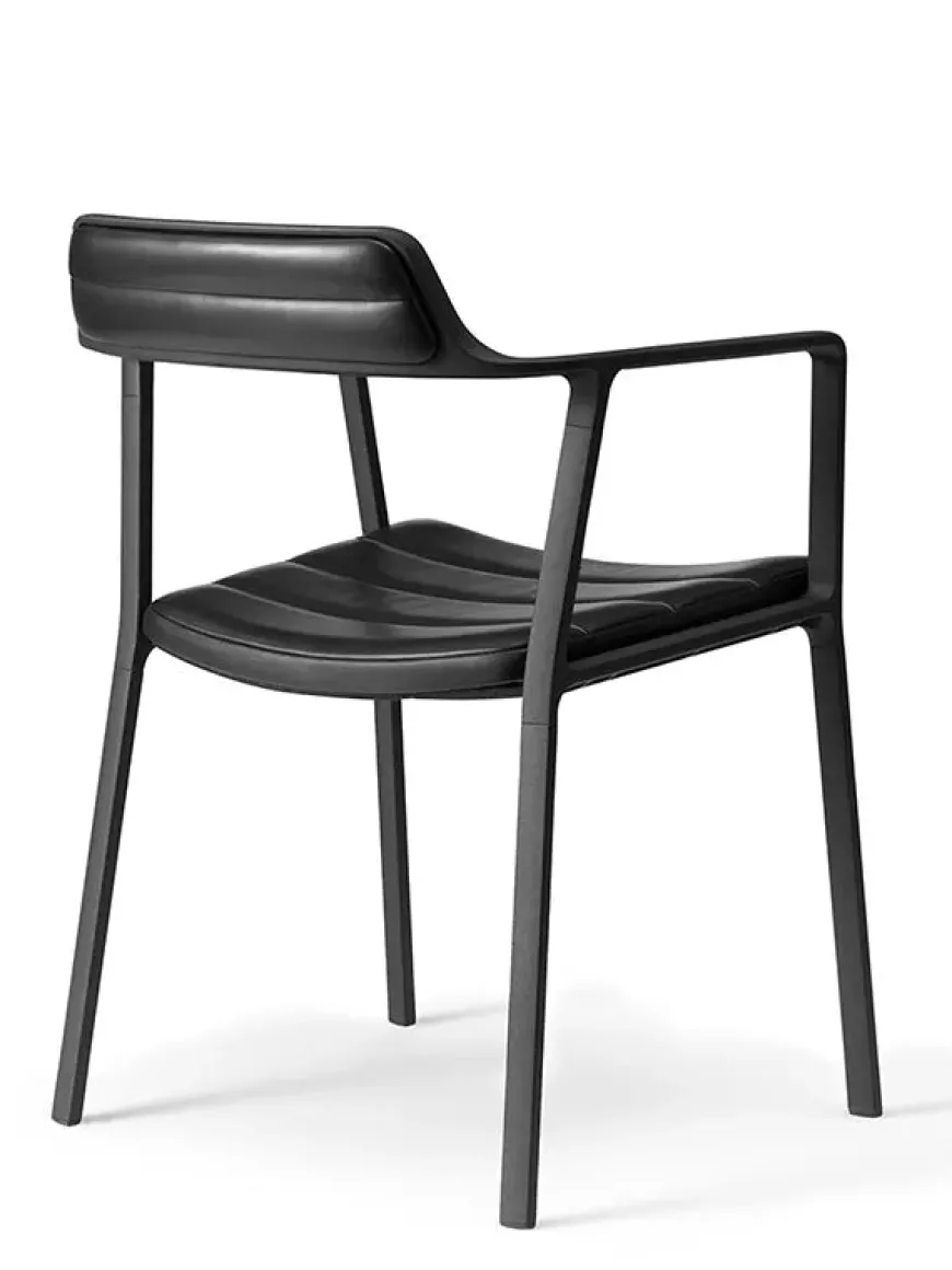 Stol med læder fra Vipp