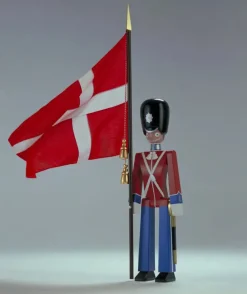 Stor Fanebærer af Kay Bojesen