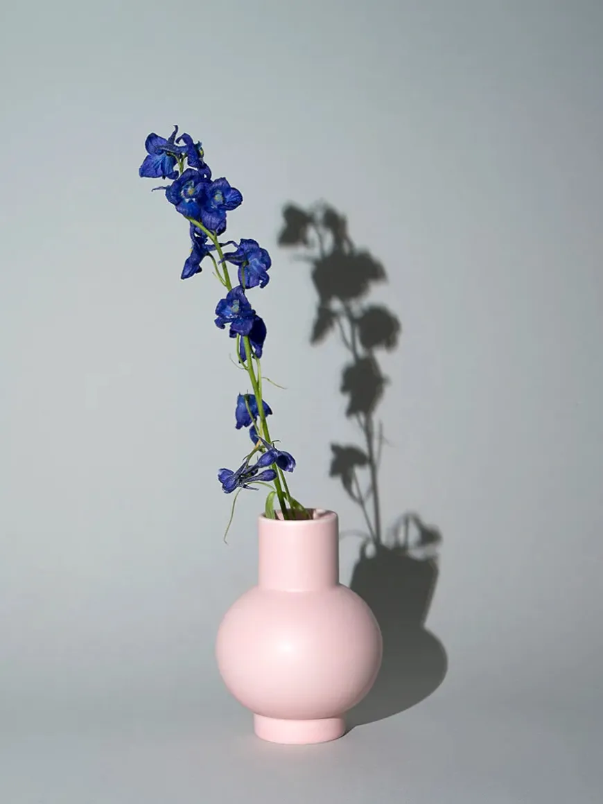 Strøm Vase, coral blush fra raawii