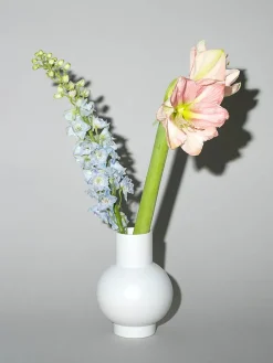 Strøm Vase, coral blush fra raawii