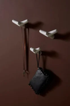 Tail Wing Hook fra Woud