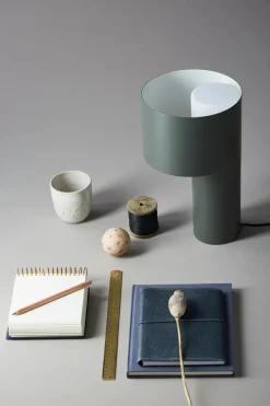 Tangent Table Lamp fra Woud