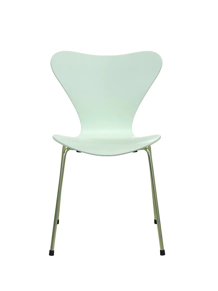 70th Anniversary Edition 3107 Spisebordsstol, 7:14 AM Green af Arne Jacobsen