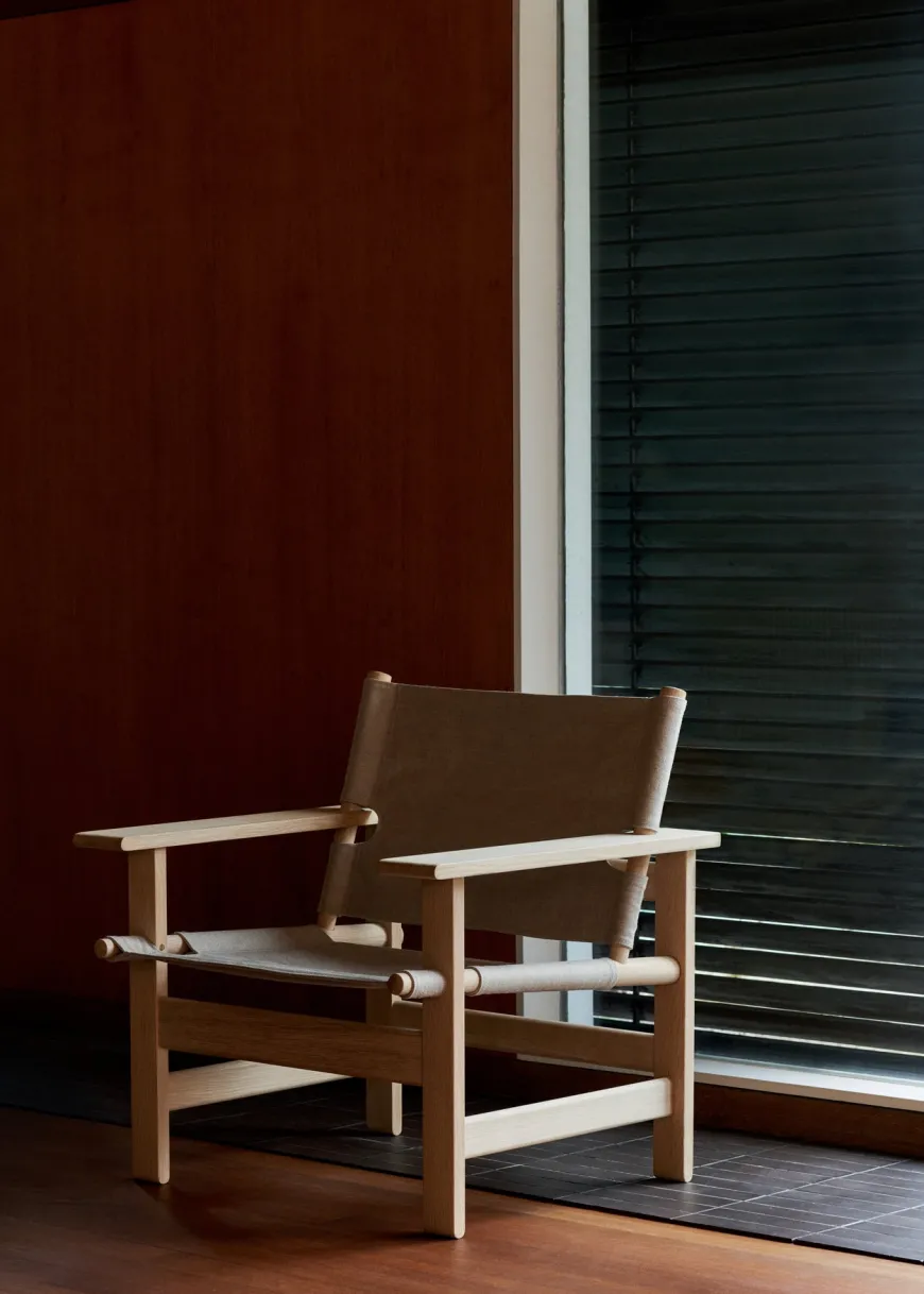 The Canvas Chair, sæbebehandlet eg natur canvas af Børge Mogensen