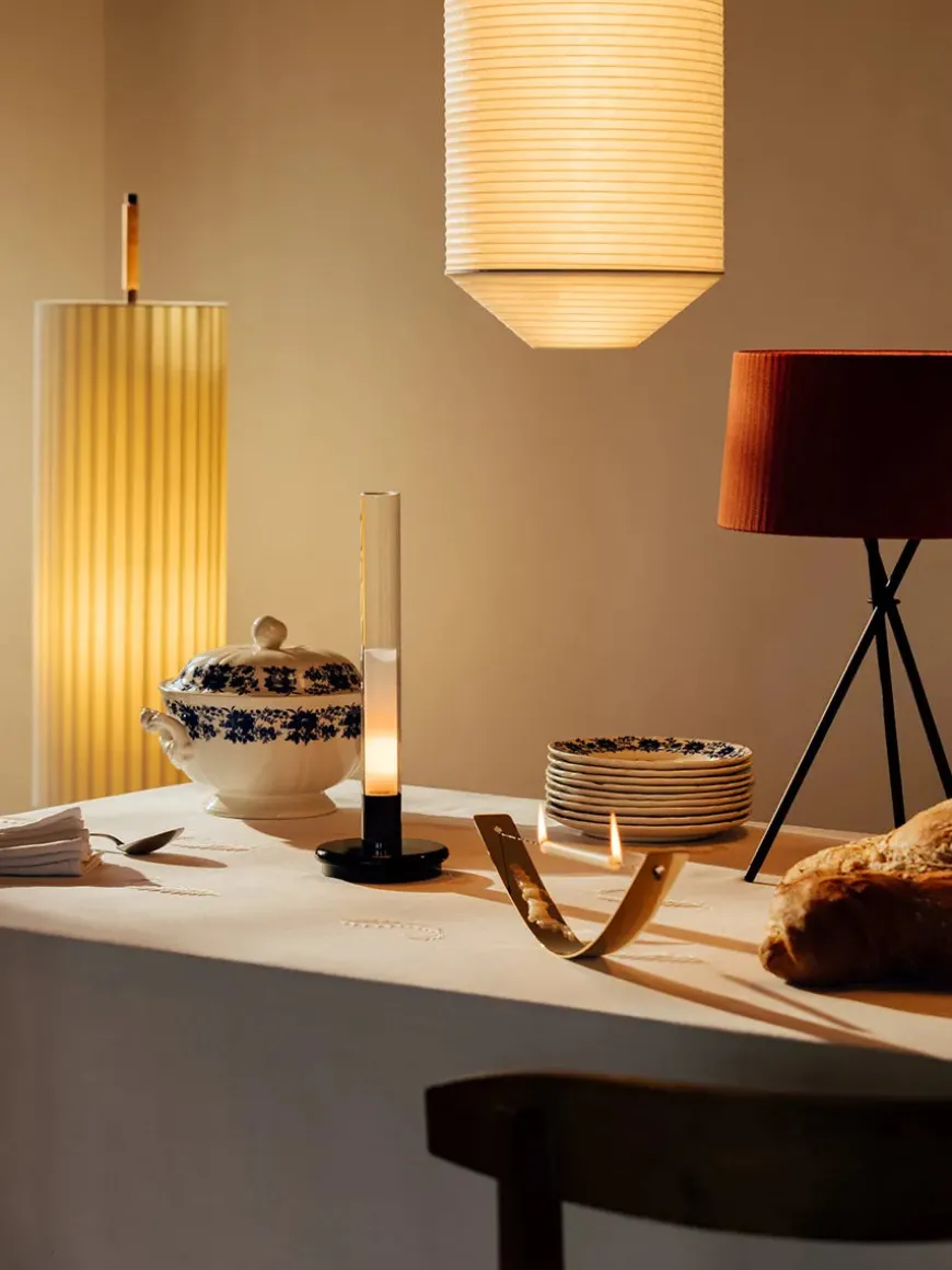 Tripode Bordlampe, terracotta fra Santa and Cole