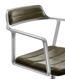 VIPP452 Swivel Chair, curly edition fra Vipp