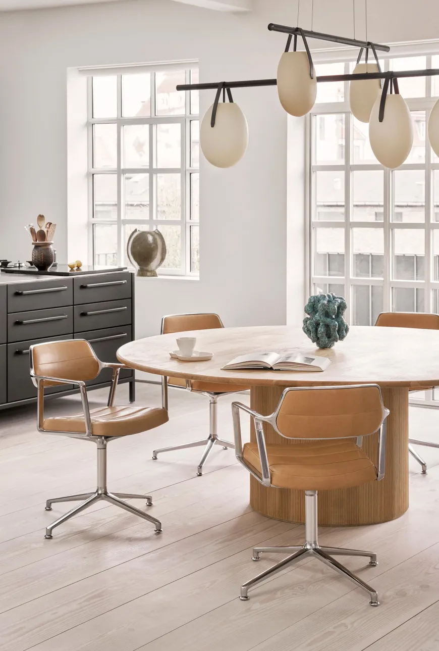 VIPP453 Swivel Chair fra Vipp