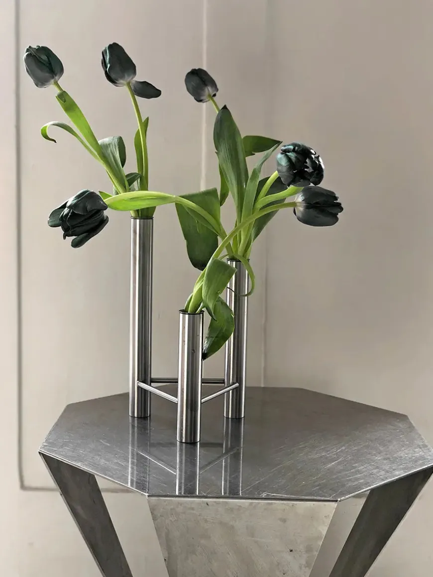 VISTA vase og lysestage, mat stål fra Kay Bojesen