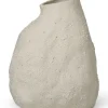 Vulca Medium vase, Off-white Stone fra Ferm Living