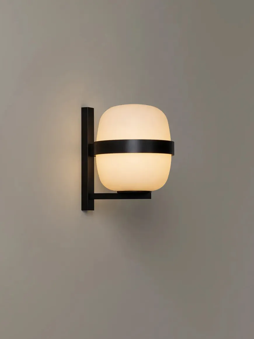 Wally Cestita Væglampe fra Santa and Cole