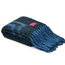 Weekend Plaid,  raven & dazzling blue fra Bongusta