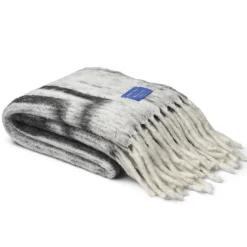 Weekend Plaid,  raven & dazzling blue fra Bongusta