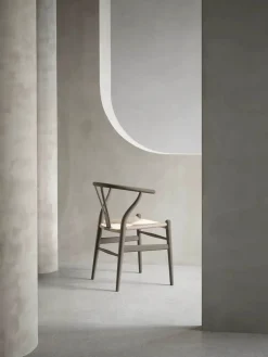 Y-stol CH24 Soft Hollyhock af Hans J. Wegner