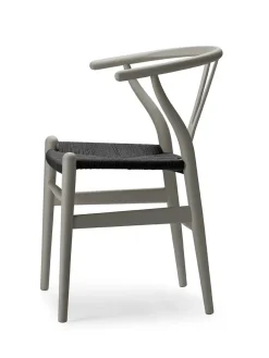 Y-stol CH24 Soft Slate med sort flet af Hans J. Wegner