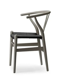 Y-stol CH24 Soft Slate med sort flet af Hans J. Wegner